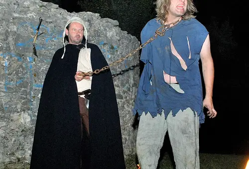 Henker und Mörder beim Freilichtspiel