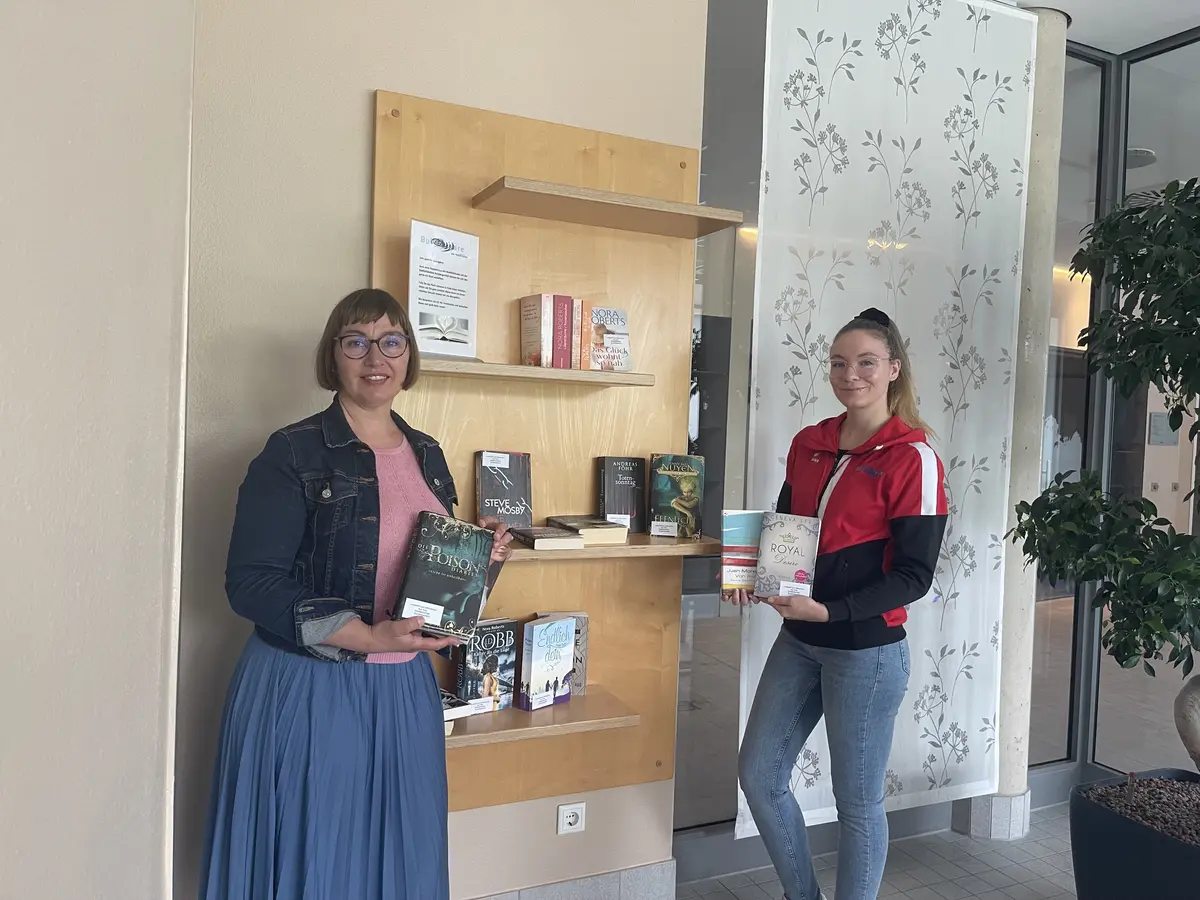 Bulmare Bibliothek 2024 Neue Bücher im Saunabereich