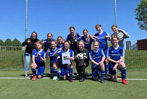 Erfolgreiche Fußballerinnen der Mittelschule